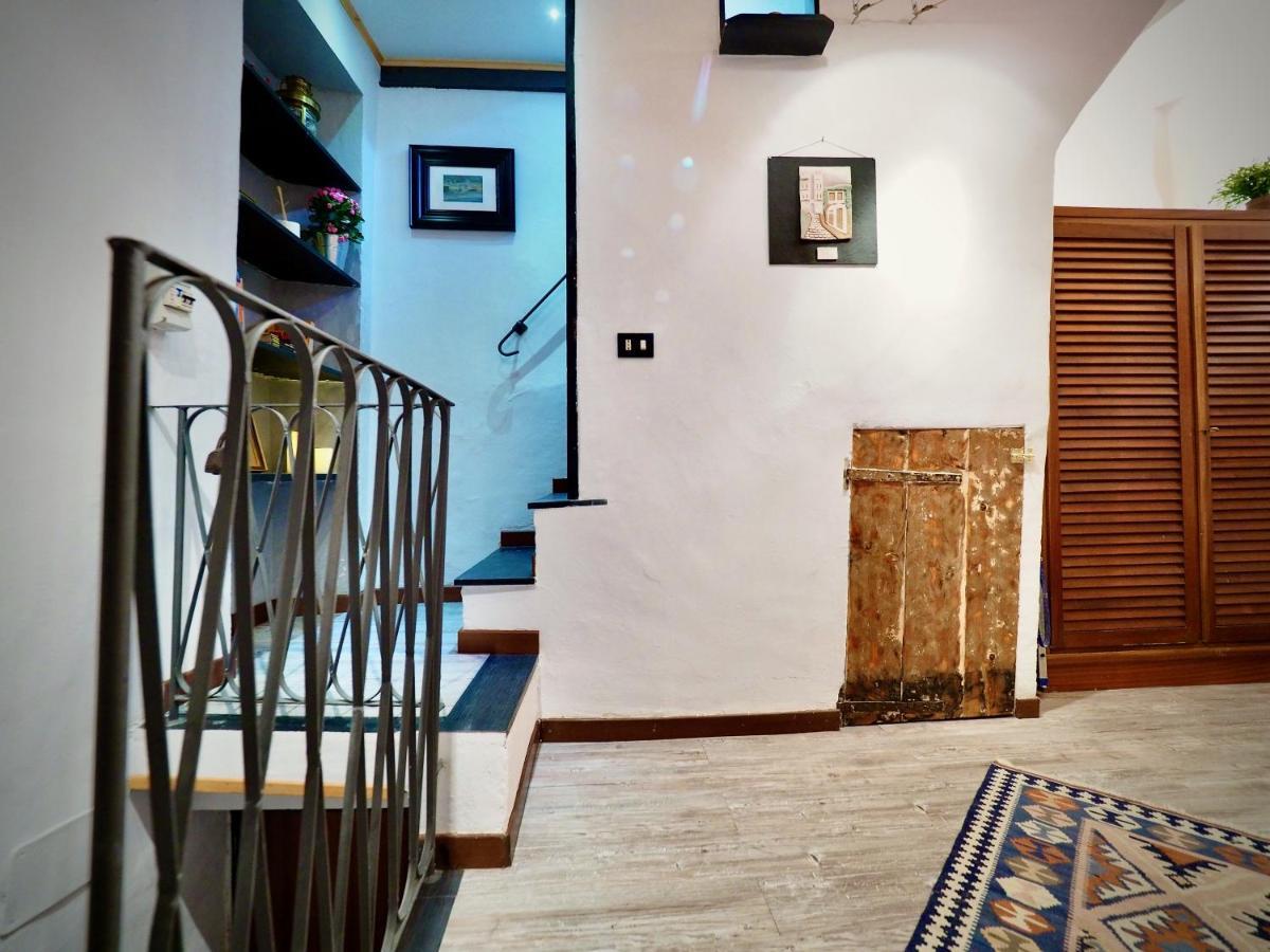 Dimora Della Galera Apartment Genoa Bagian luar foto