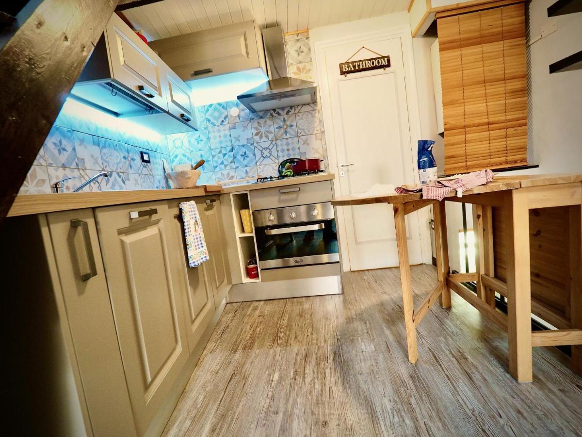 Dimora Della Galera Apartment Genoa Bagian luar foto